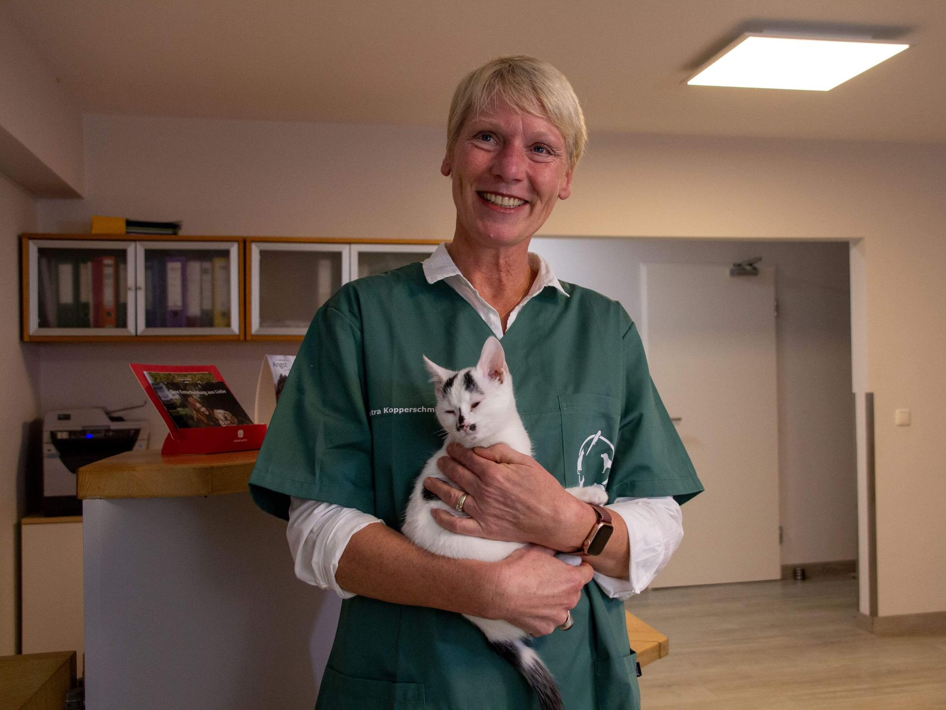 View 1 of Kleintierpraxis Emmerthal – Dr. med. vet. Petra Kopperschmidt