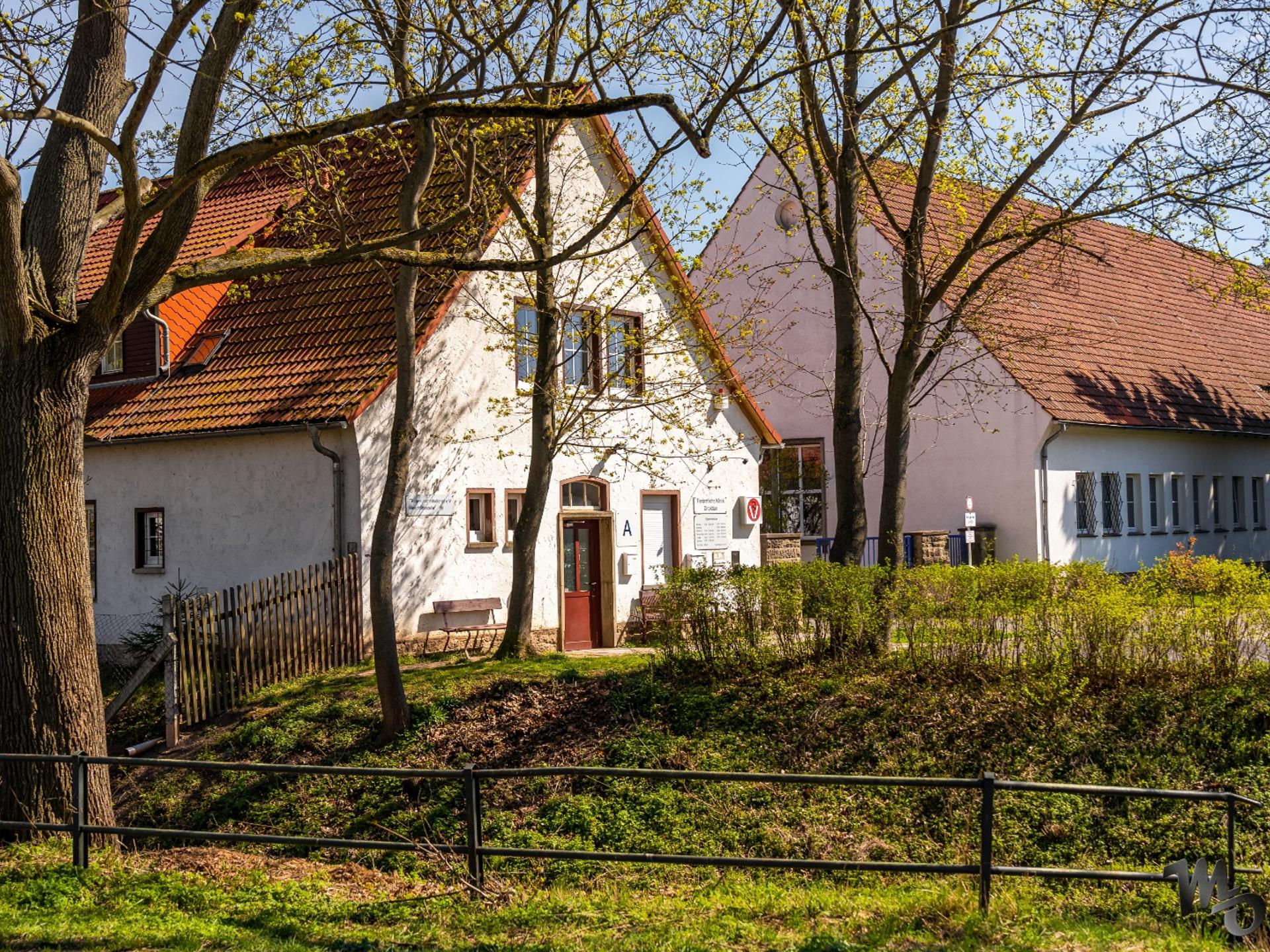 Ansicht 1 von Tierärztliche Klinik für Pferde und Kleintierpraxis