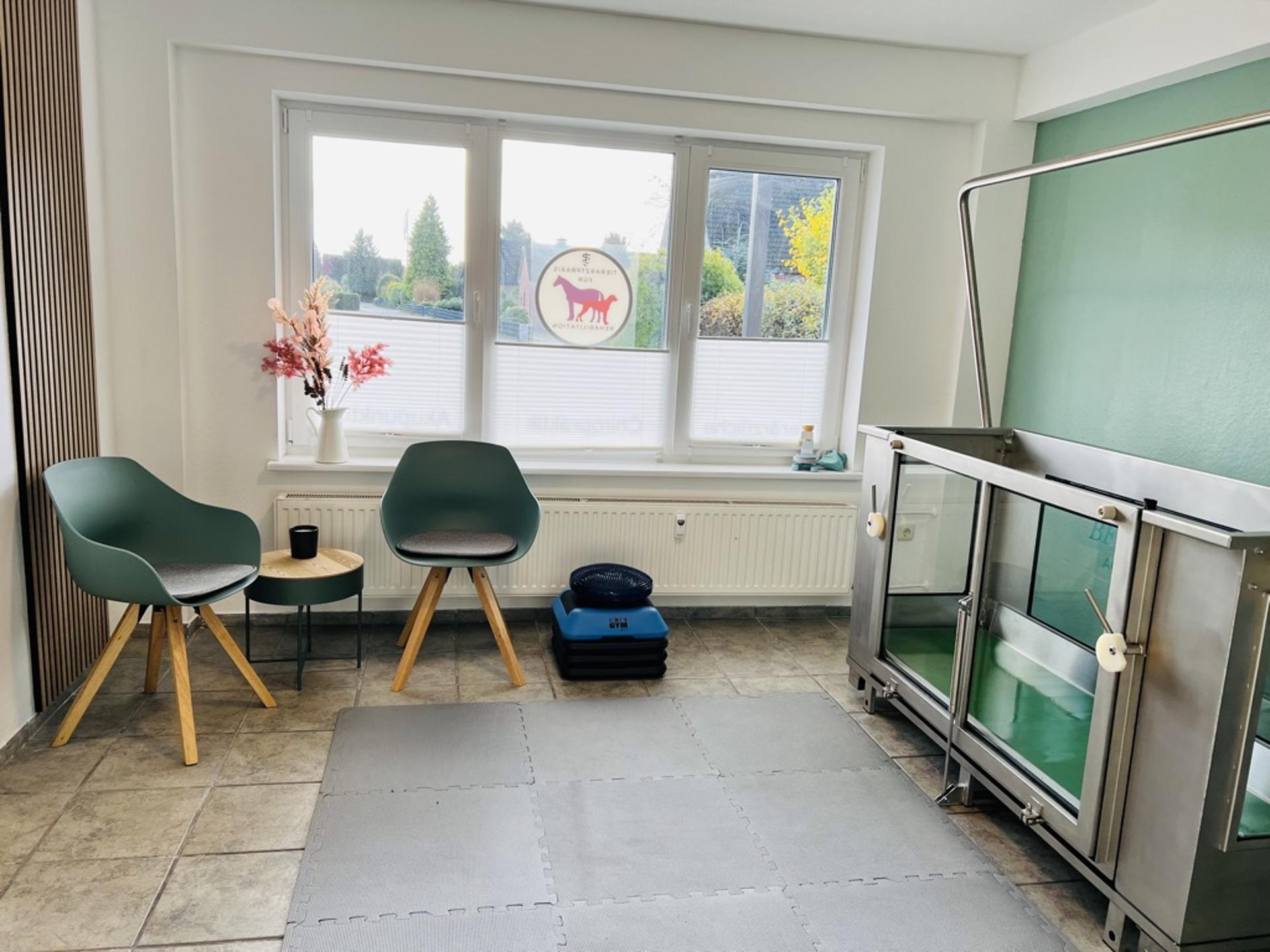 View 2 of Tierarztpraxis für Rehabilitation - Dr. med. vet. Anne Menzel