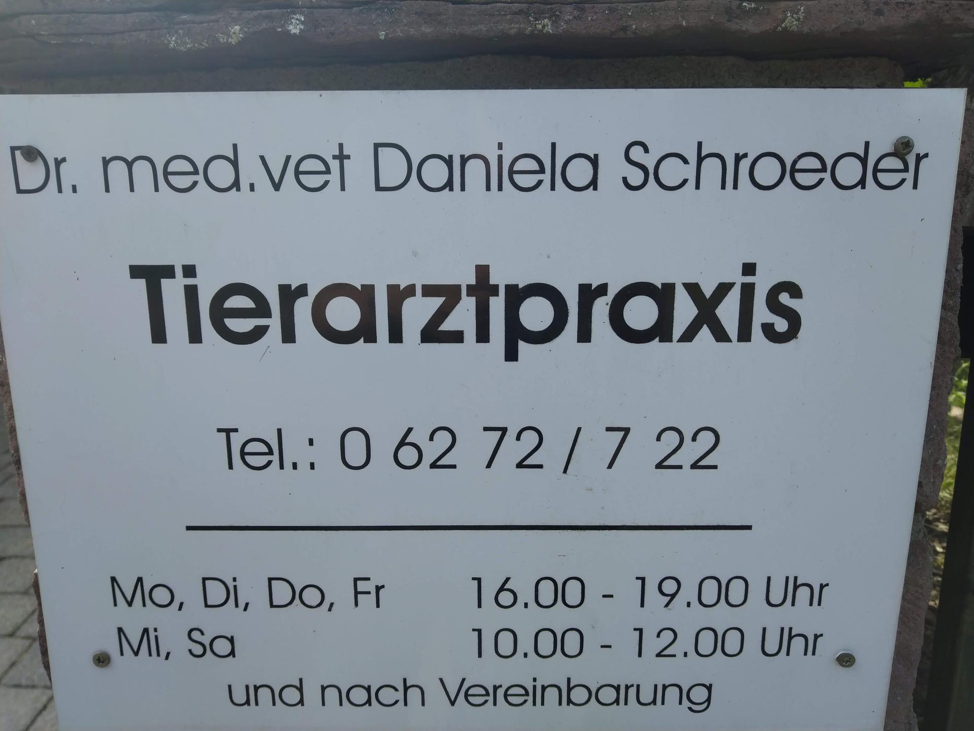 Ansicht 3 von Dr.med.vet. Daniela Schroeder Tierärztin