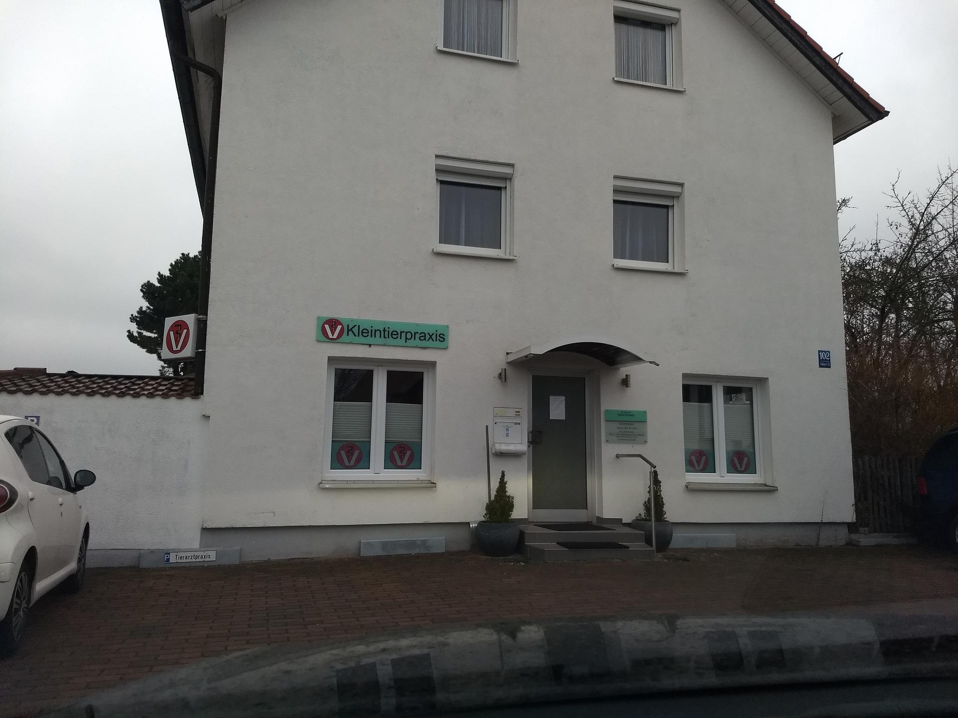 Ansicht 2 von Dr. med. vet. Sylvia Schwarz