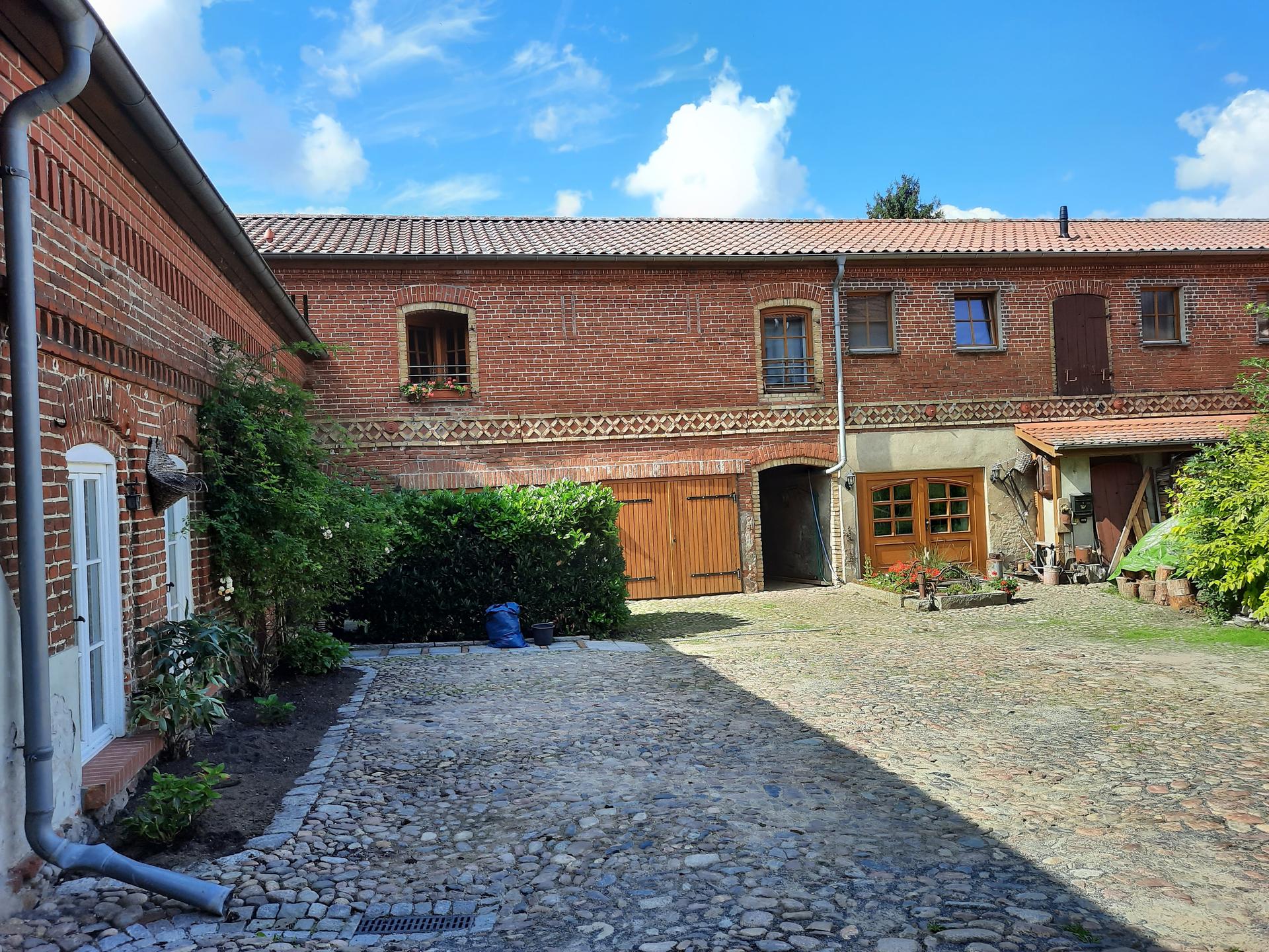 View 1 of Tierarztpraxis Schwiebert Altlandsberg