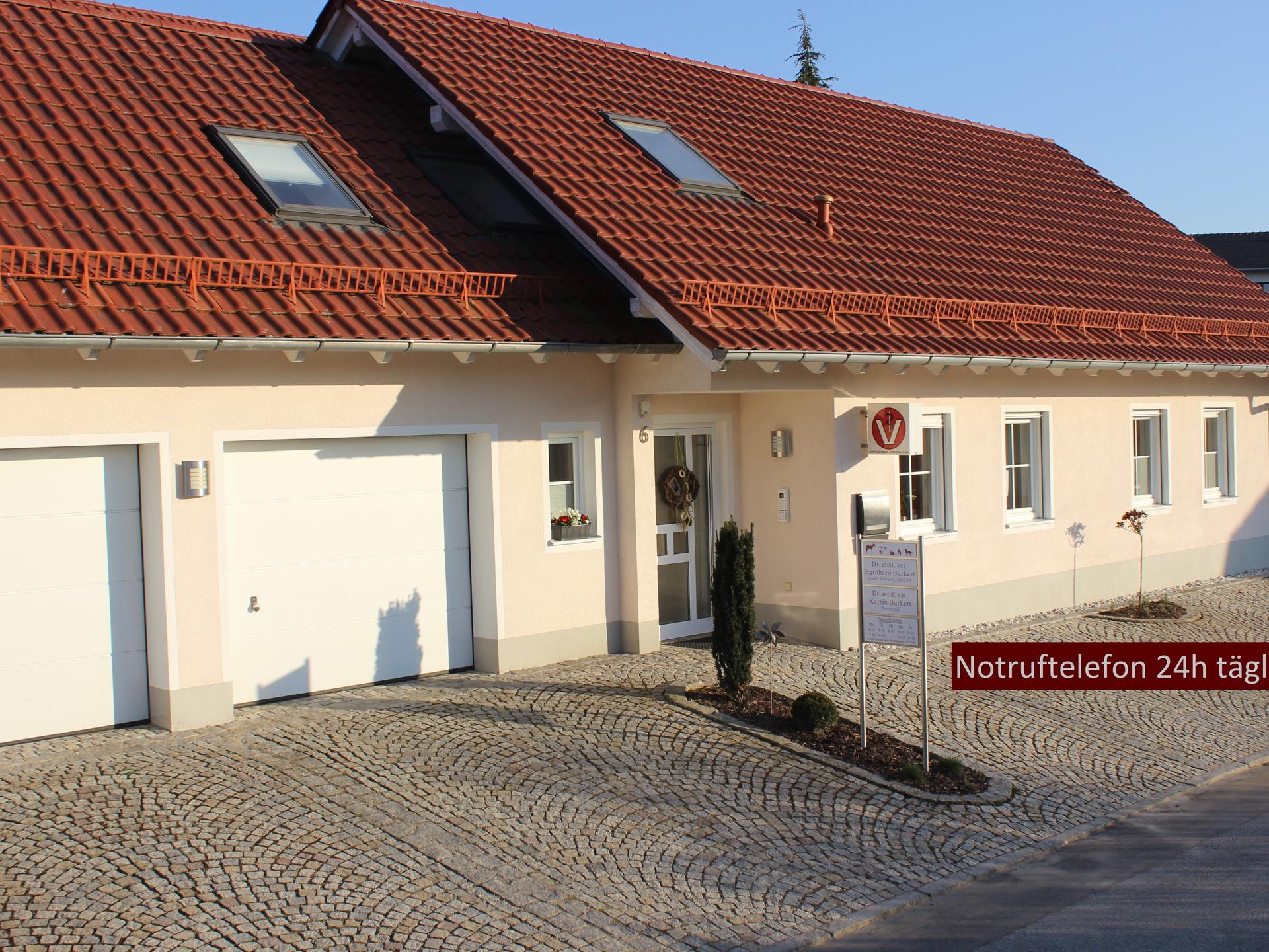 View 1 of Dres. med.vet. Katrin u. Bernhard Burkert