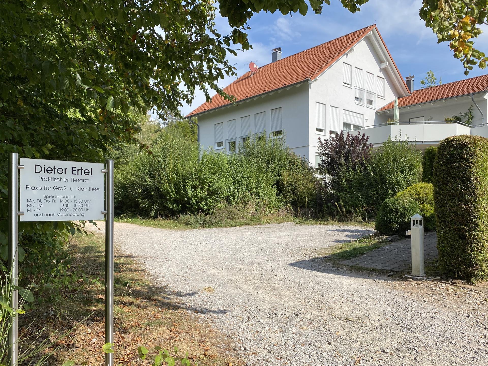 View 1 of Dieter Ertel Tierarzt