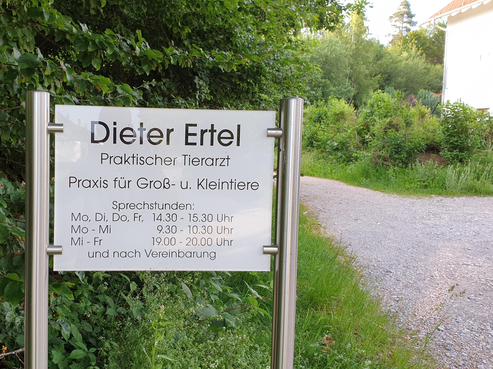 View 3 of Dieter Ertel Tierarzt