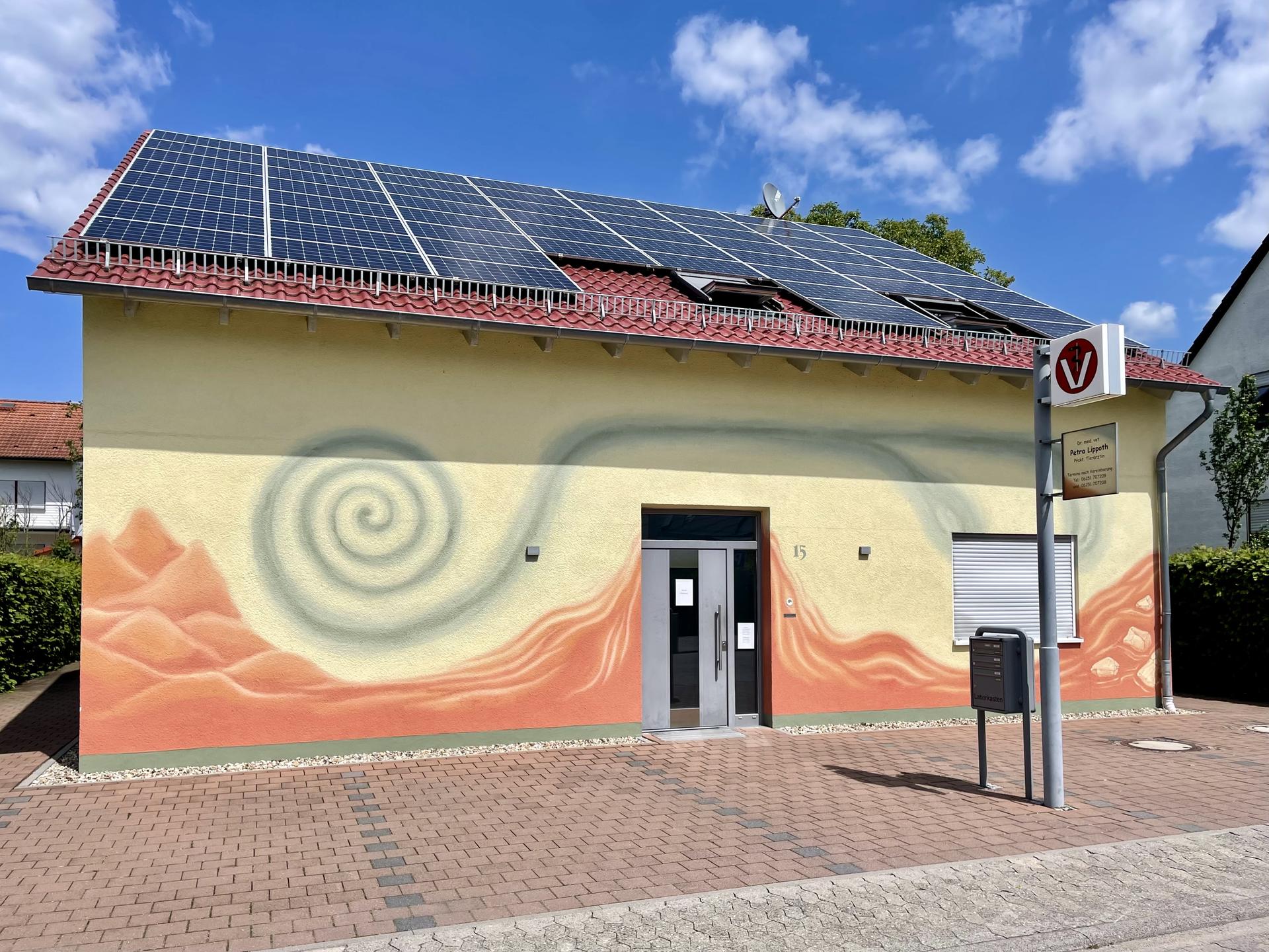 View 2 of Dr. Petra Lippoth | Tierarztpraxis Zwingenberg