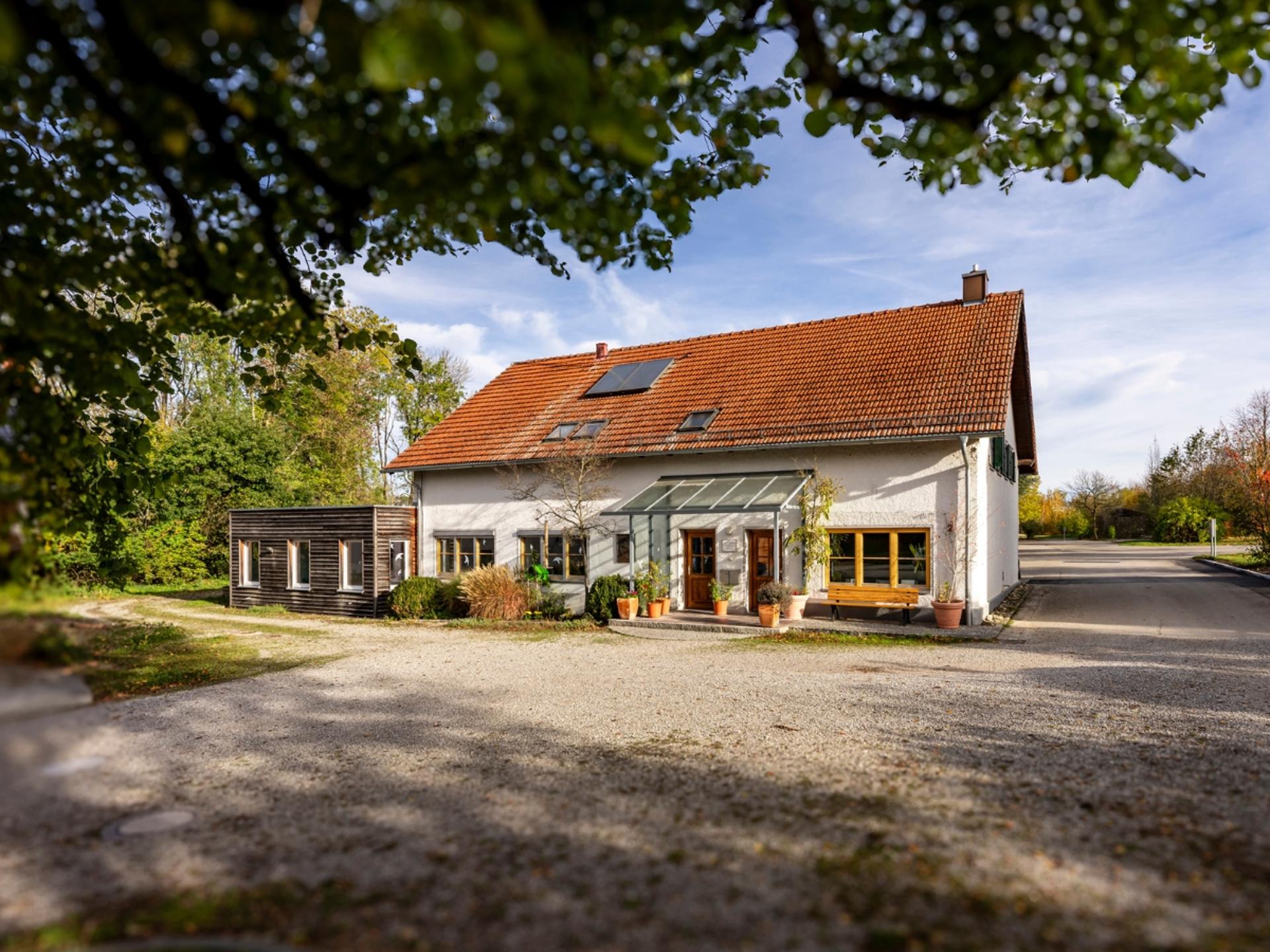 Ansicht 2 von Tierarzt Steinbauer Scheuring, Tierarztpraxis Gut Lichtenberg