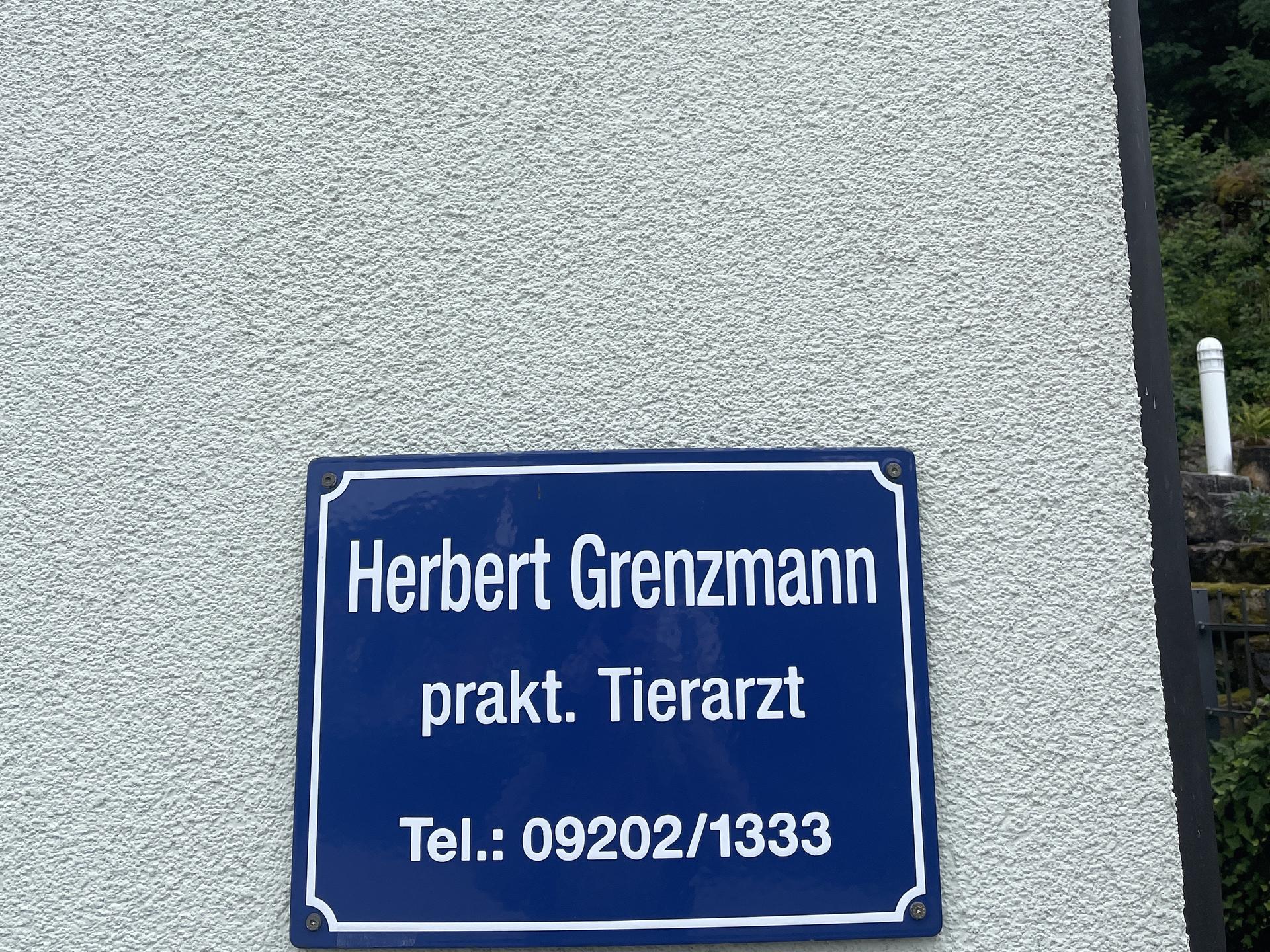 Ansicht 1 von Herbert Grenzmann Tierarzt