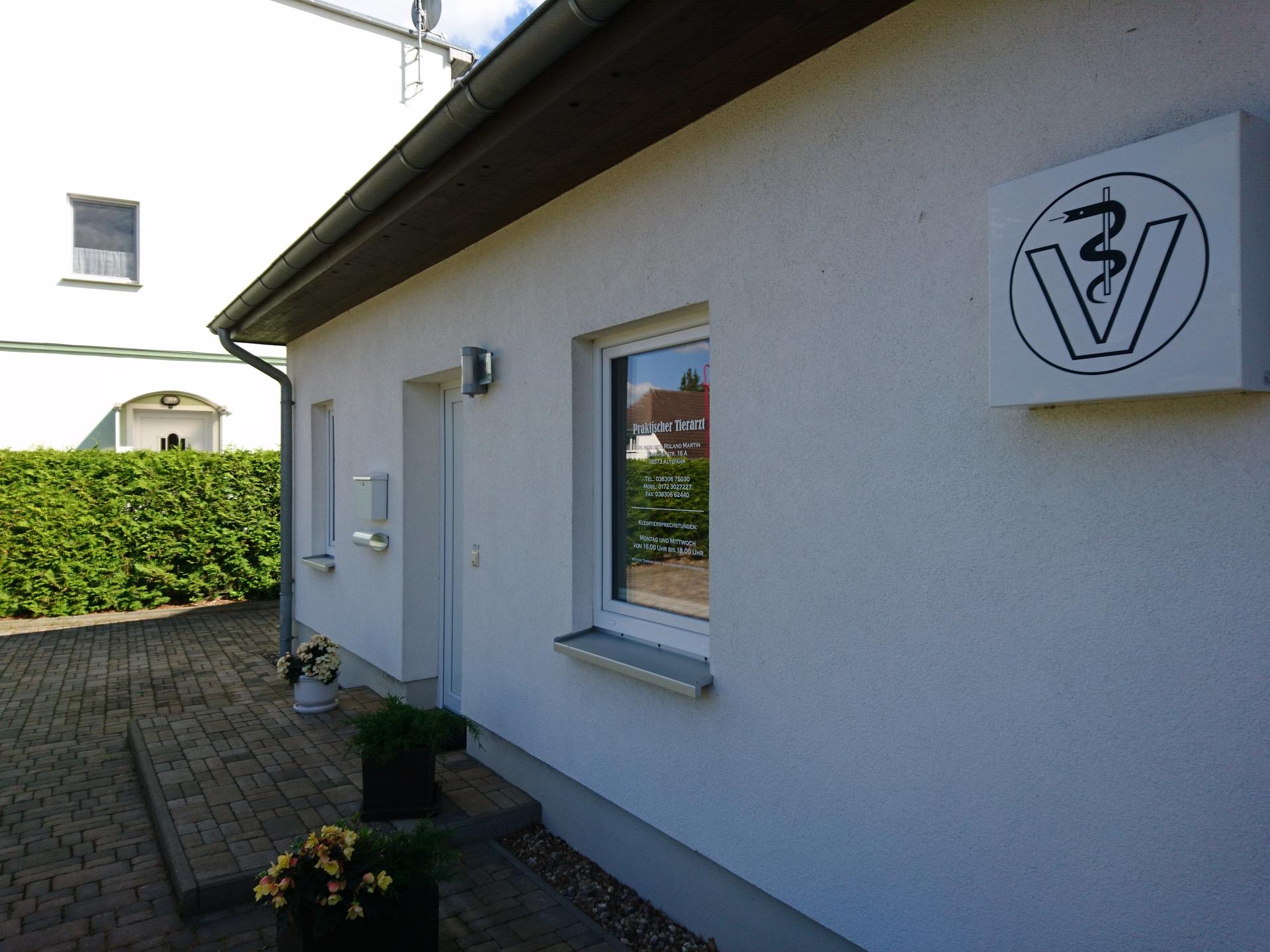 Ansicht 1 von Dr.med.vet. Roland Martin Tierarzt
