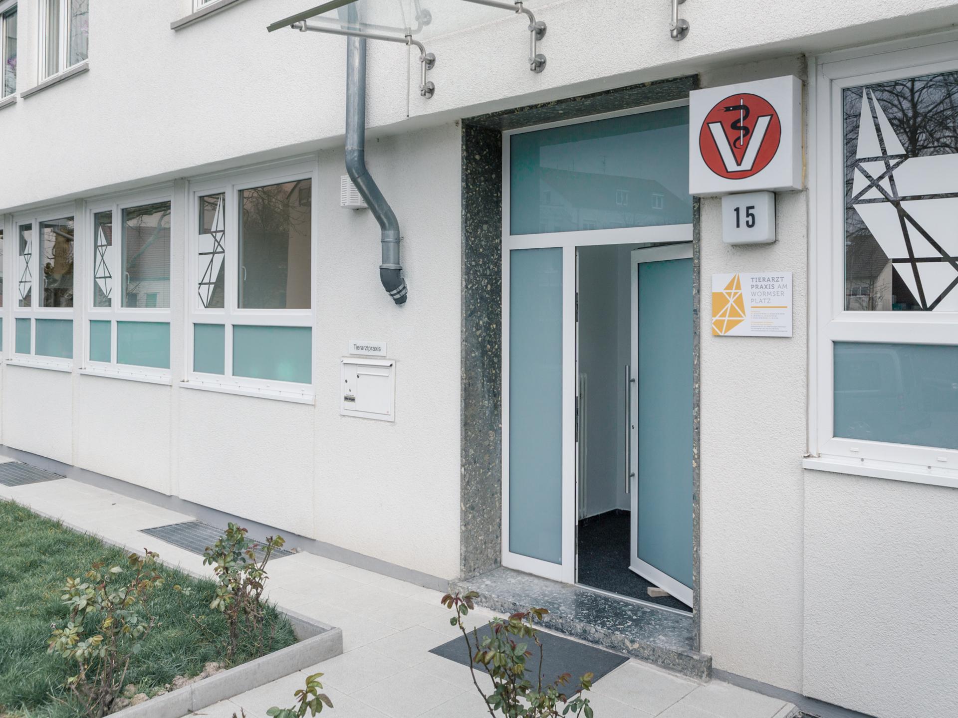 Ansicht 2 von Fachtierarztpraxis am Wormser Platz Dr. Andrianaly in Stuttgart Weilimdorf