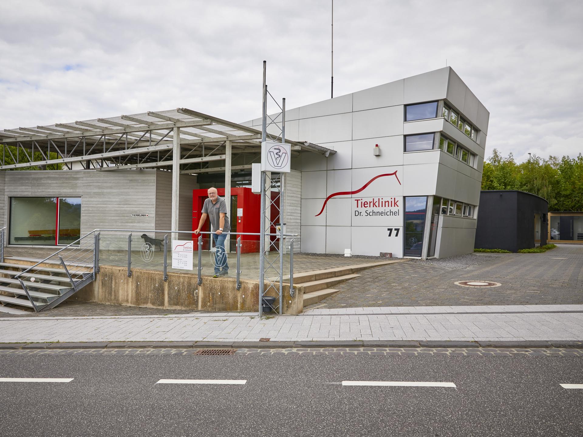Ansicht 1 von Tierklinik Dr. Schneichel