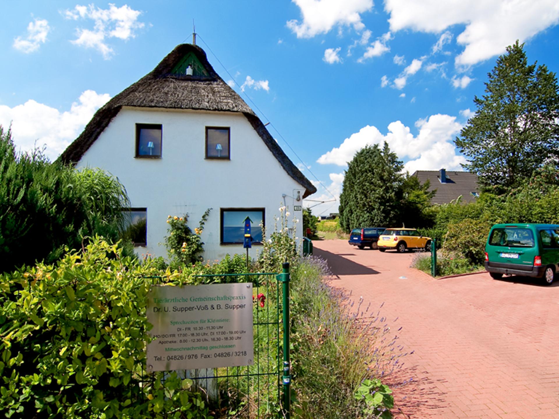 View 1 of Tierarztpraxis Hohenlockstedt. Dr. Ulrike Voß