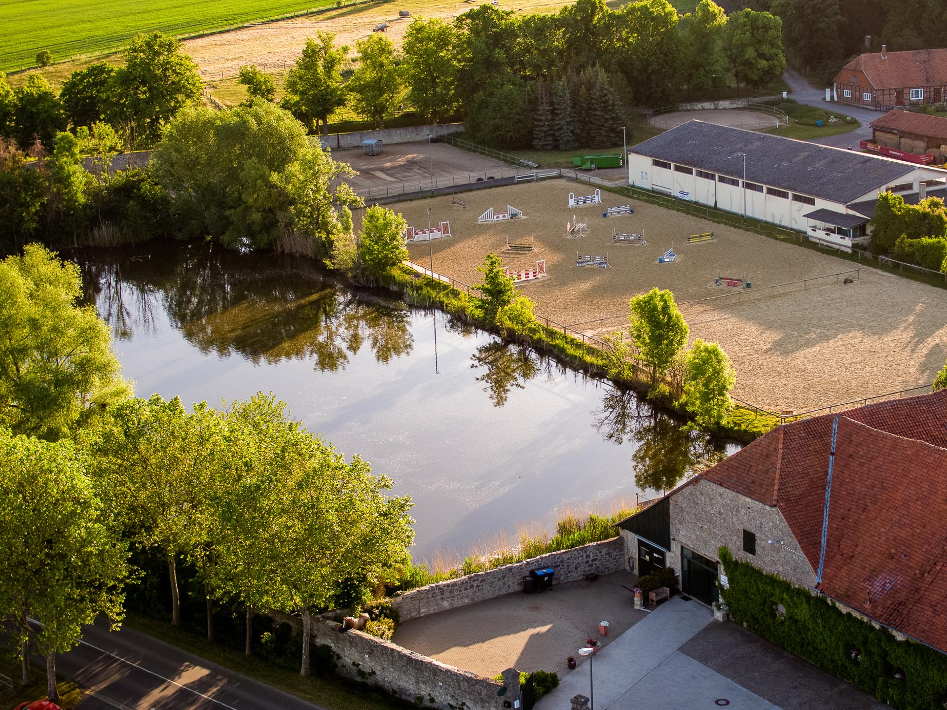 View 3 of Pferdeklinik Destedt GmbH