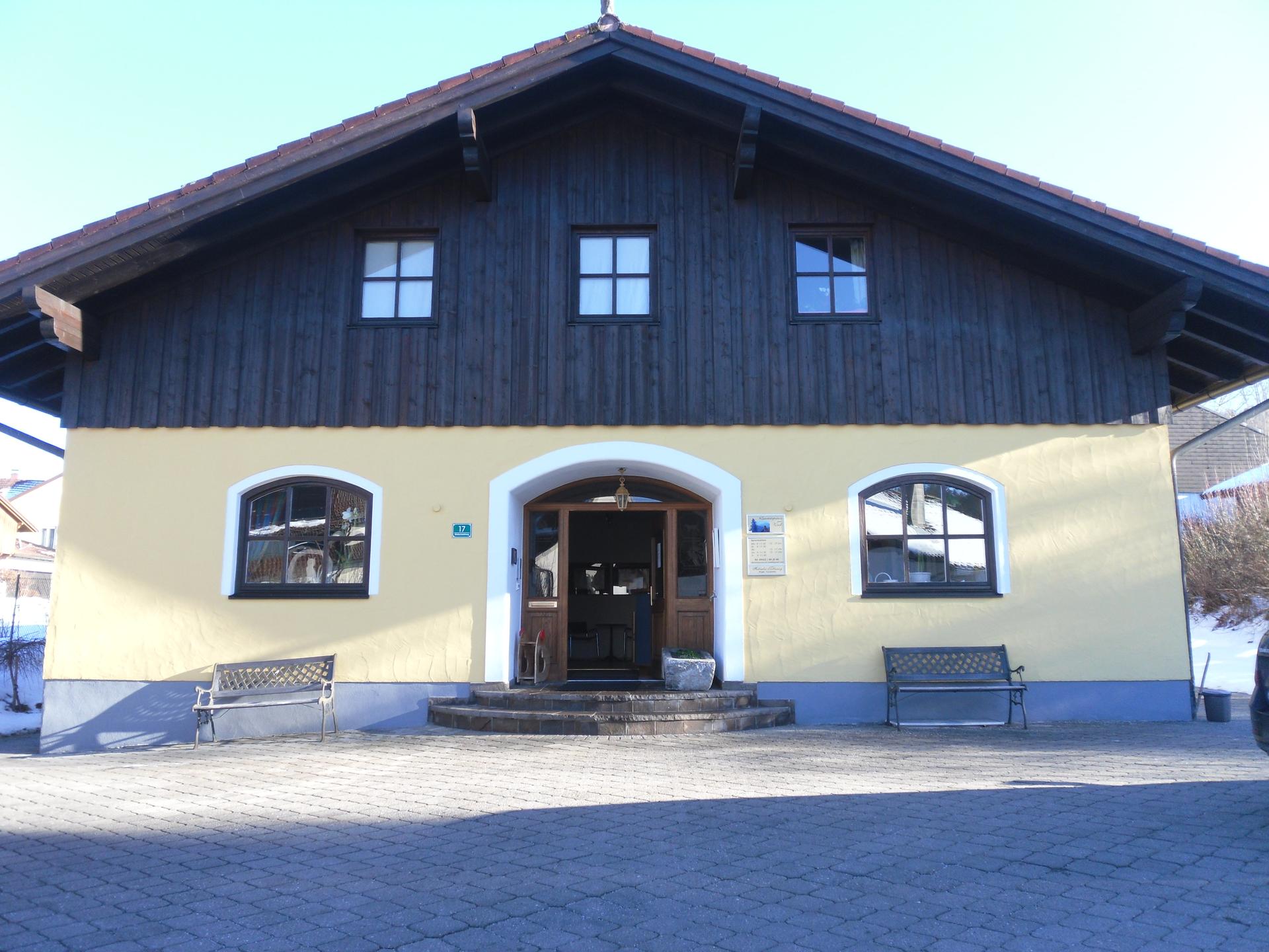 View 1 of Kleintierpraxis im Woid (ehemals Kleintierpraxis Johanna E. Ederer – Leonhards)