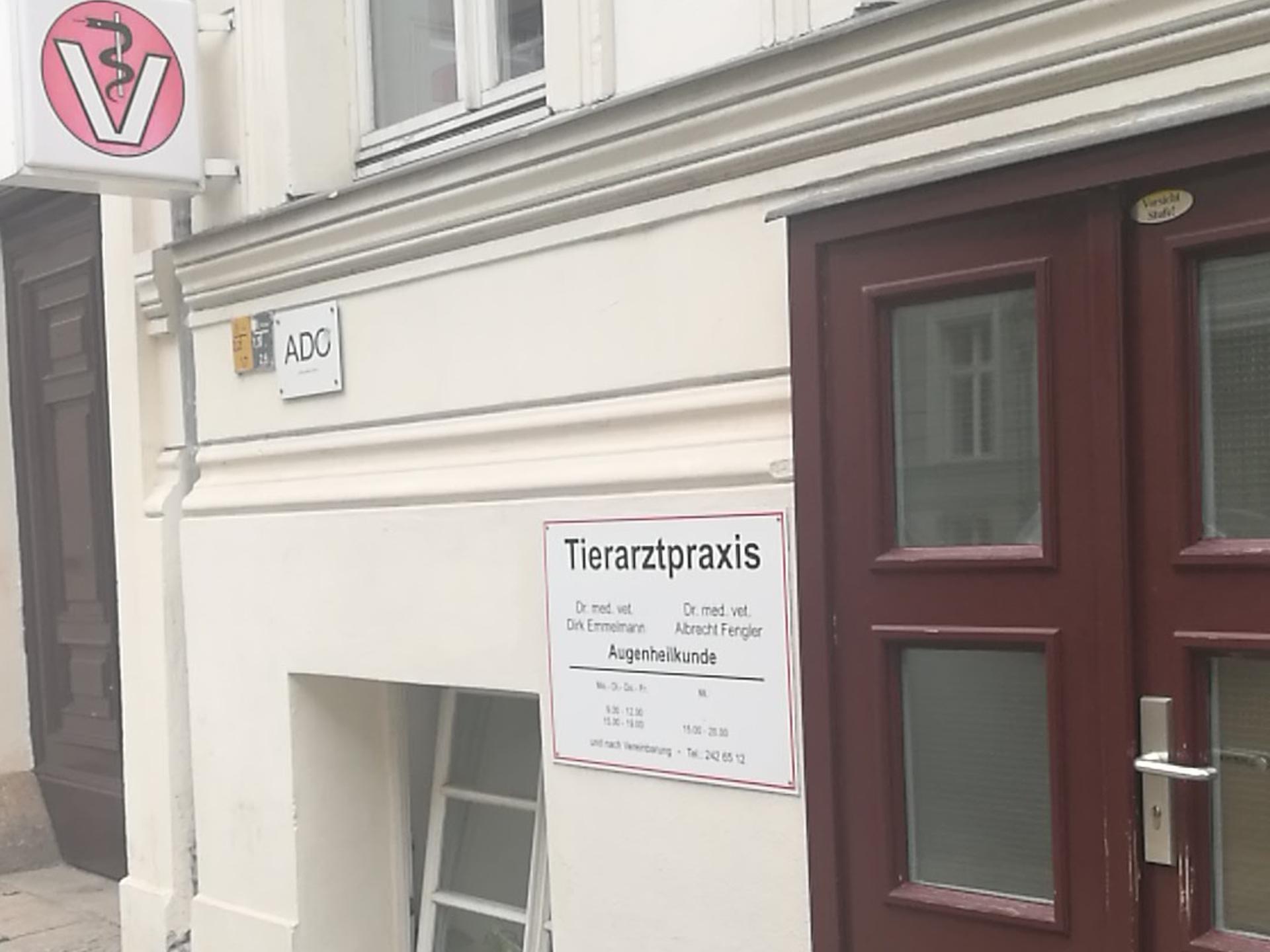 View 3 of Tierärztliche Praxis für Augenerkrankungen Dr. Emmelmann & Dr. Fengler