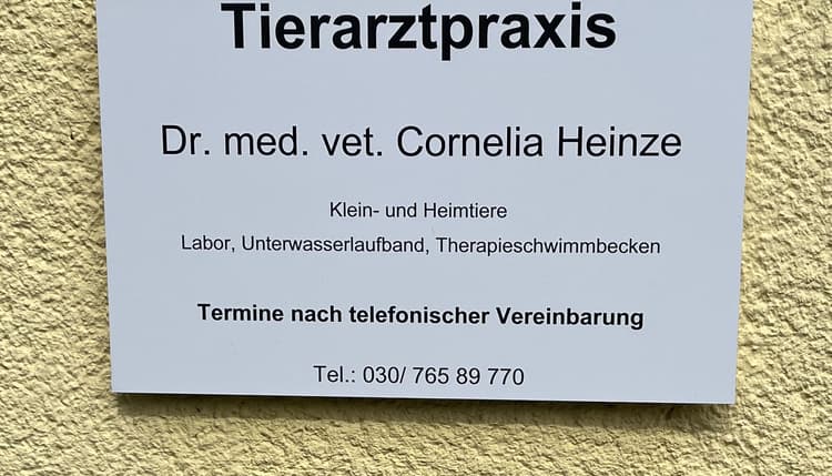 Vorschau von Dr.med.vet. Cornelia Heinze - Tierarzt