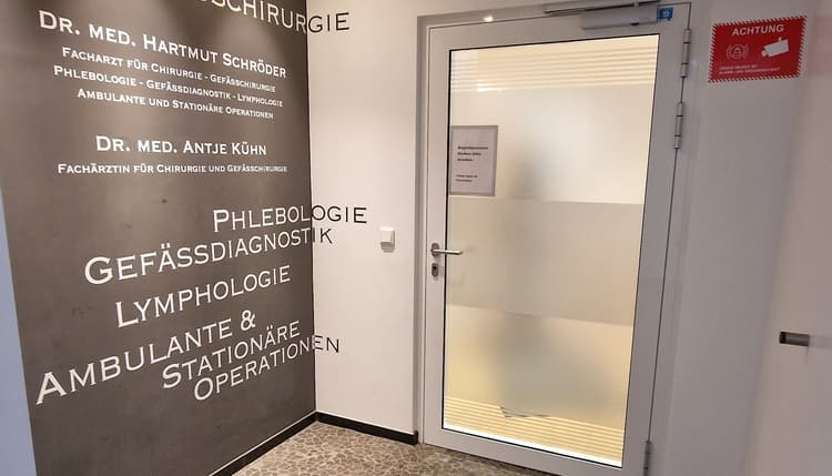 Vorschau von Dr. med. Hartmut Schröder, Facharzt für Gefäßchirurgie