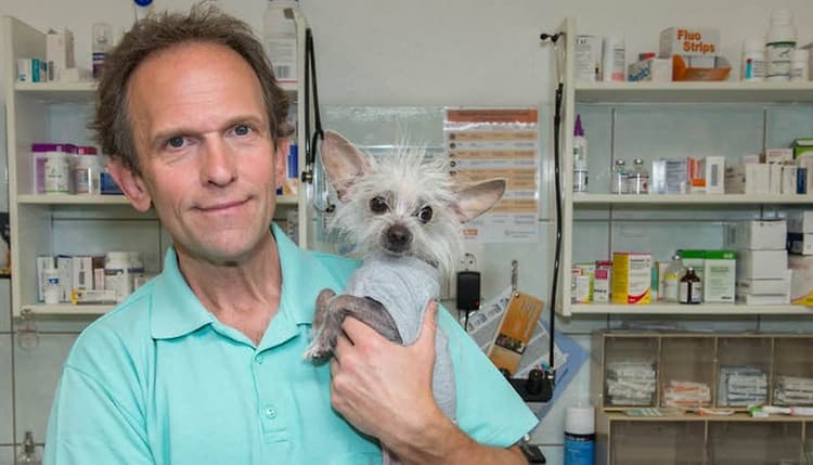 Vorschau von DVM Tierarzt Uwe Peschel