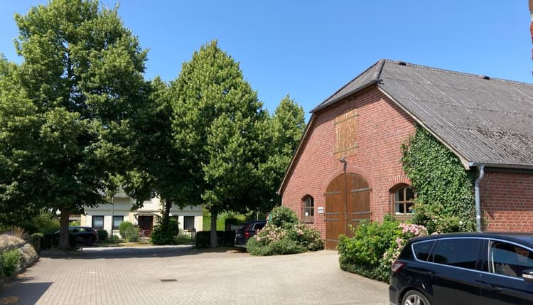 Vorschau von Pferdeklinik Eutin Fissau GmbH